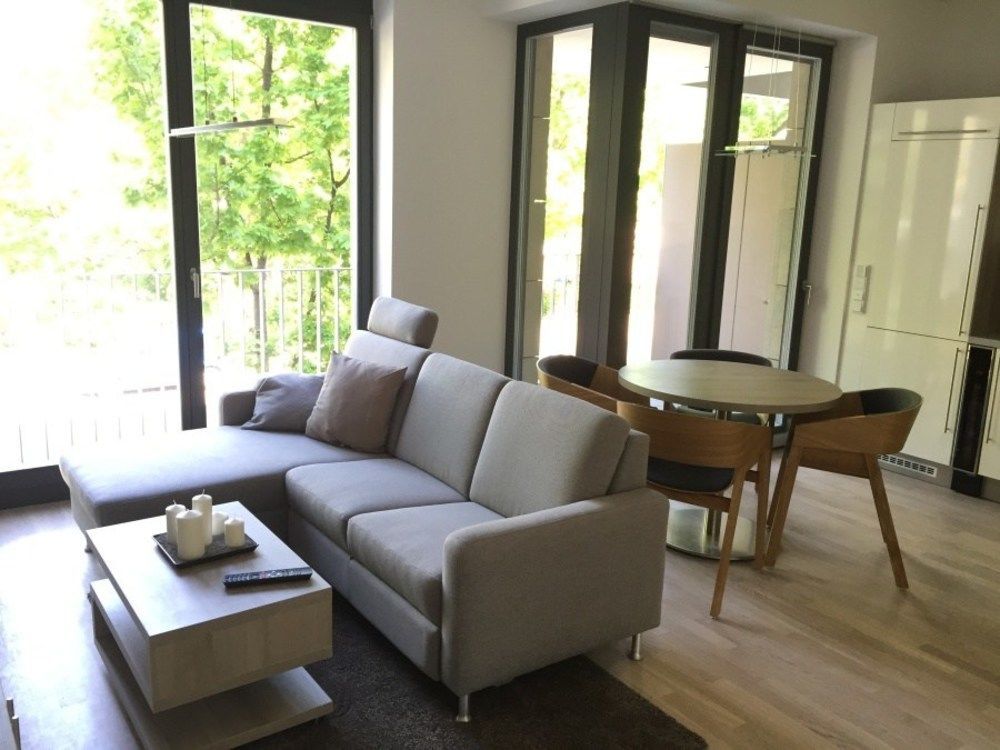 Residenz Am Zwinger Dresden Exterior foto A living room in a modern apartment